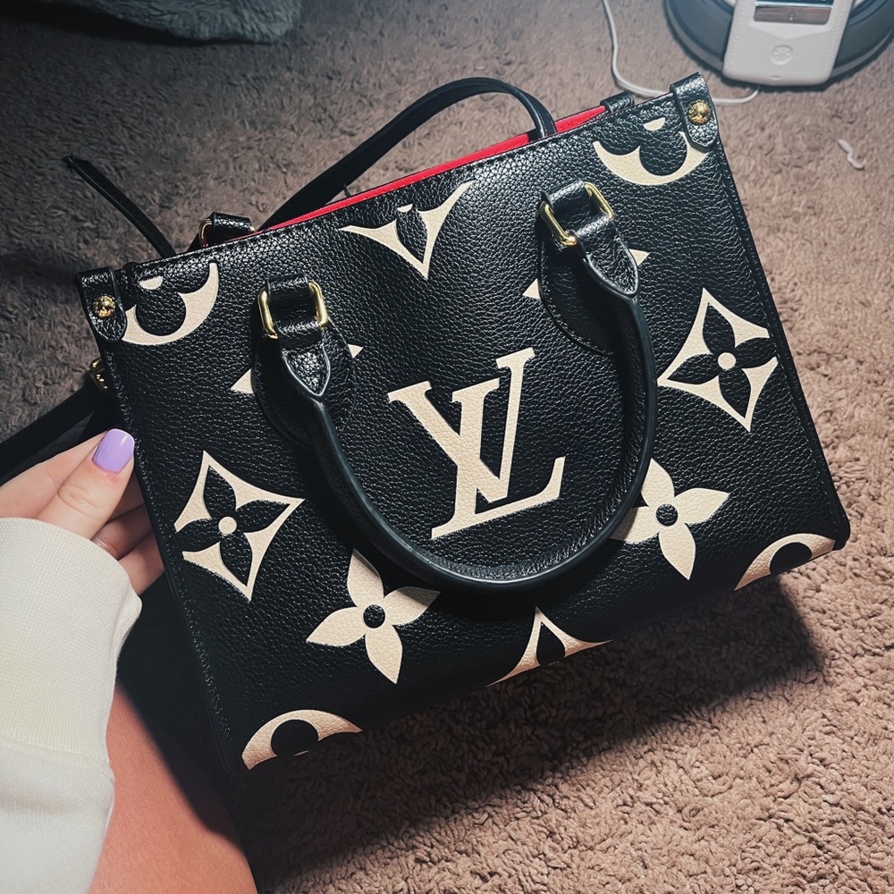 Mini Louis Vuitton Purse